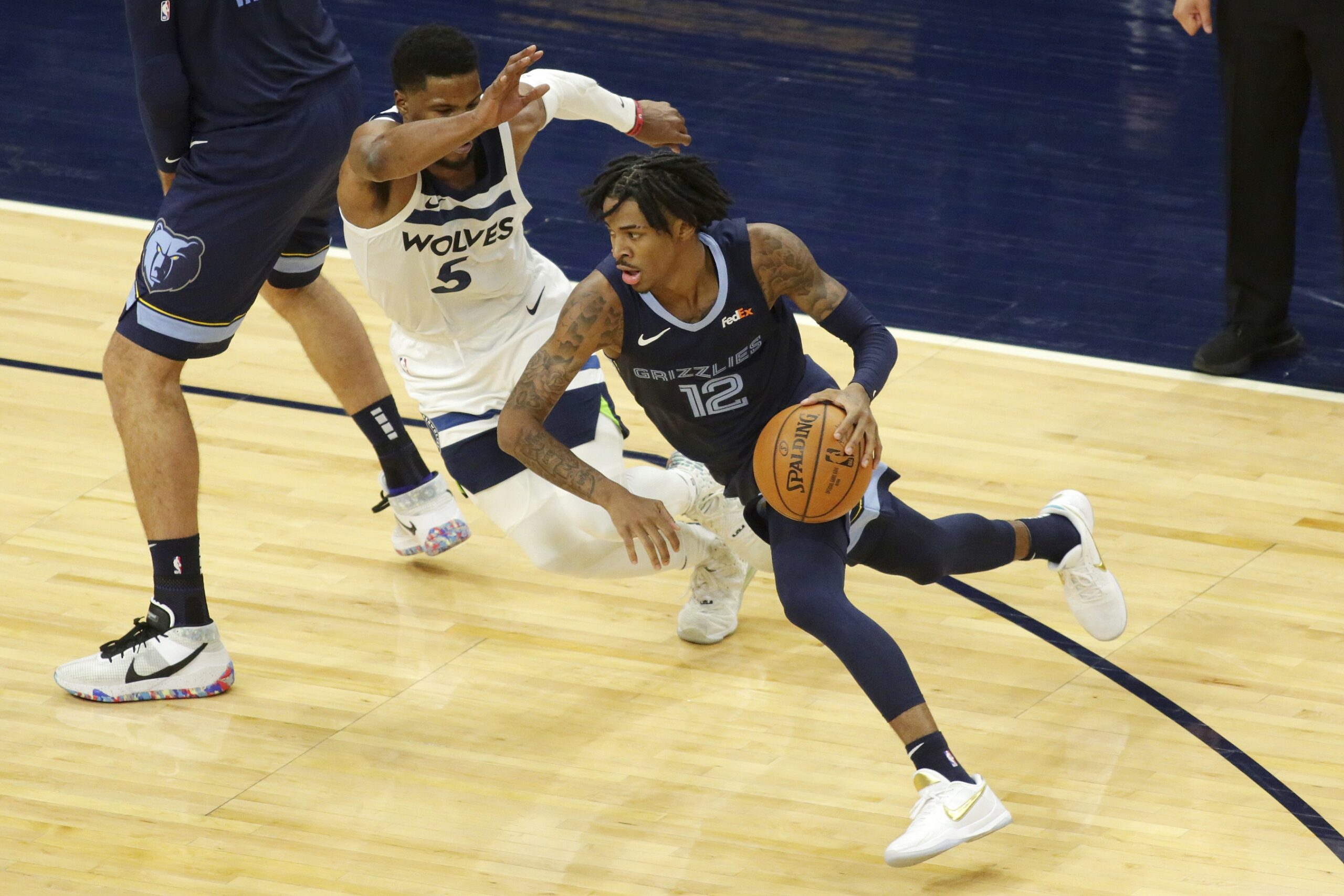 Timberwolves, Grizzlies tied 2-2 heading into game 5