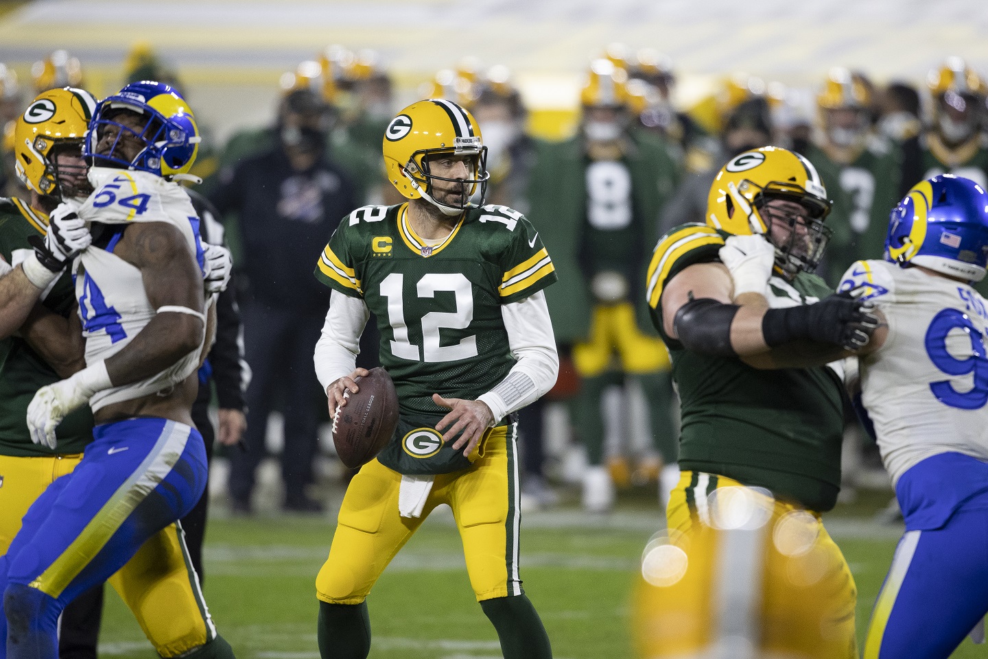 Packers’ Rodgers doesn’t practice because of toe issue