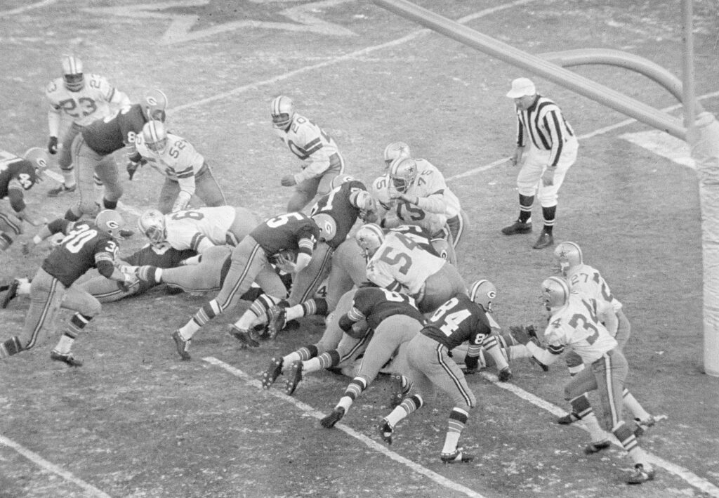 Tom Brown, who had clinching interception for Packers in 1966 NFL title game, dies at age 84
