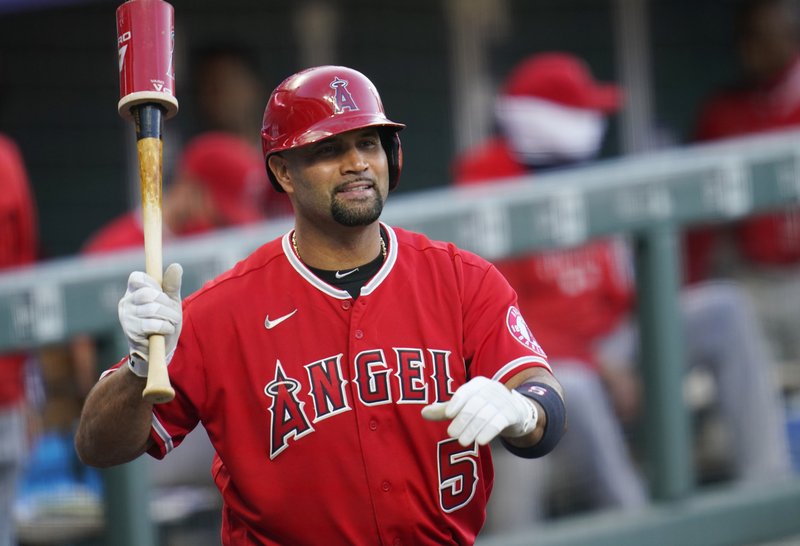 Pujols’ wife suggests Angels slugger to retire after season