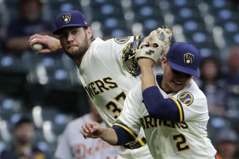 Mets acquire Houser, Taylor from Brewers as Stearns executes trade with his former team