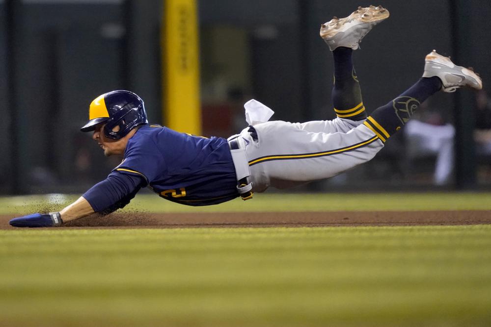 Woodruff great on mound, adds big hit, Brewers beat D-backs