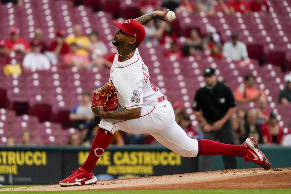 Rookie Gutierrez wins again as Reds beat Brewers 7-3