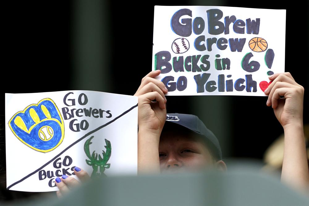 Royals top Brewers 5-2; early start for fans to watch Bucks