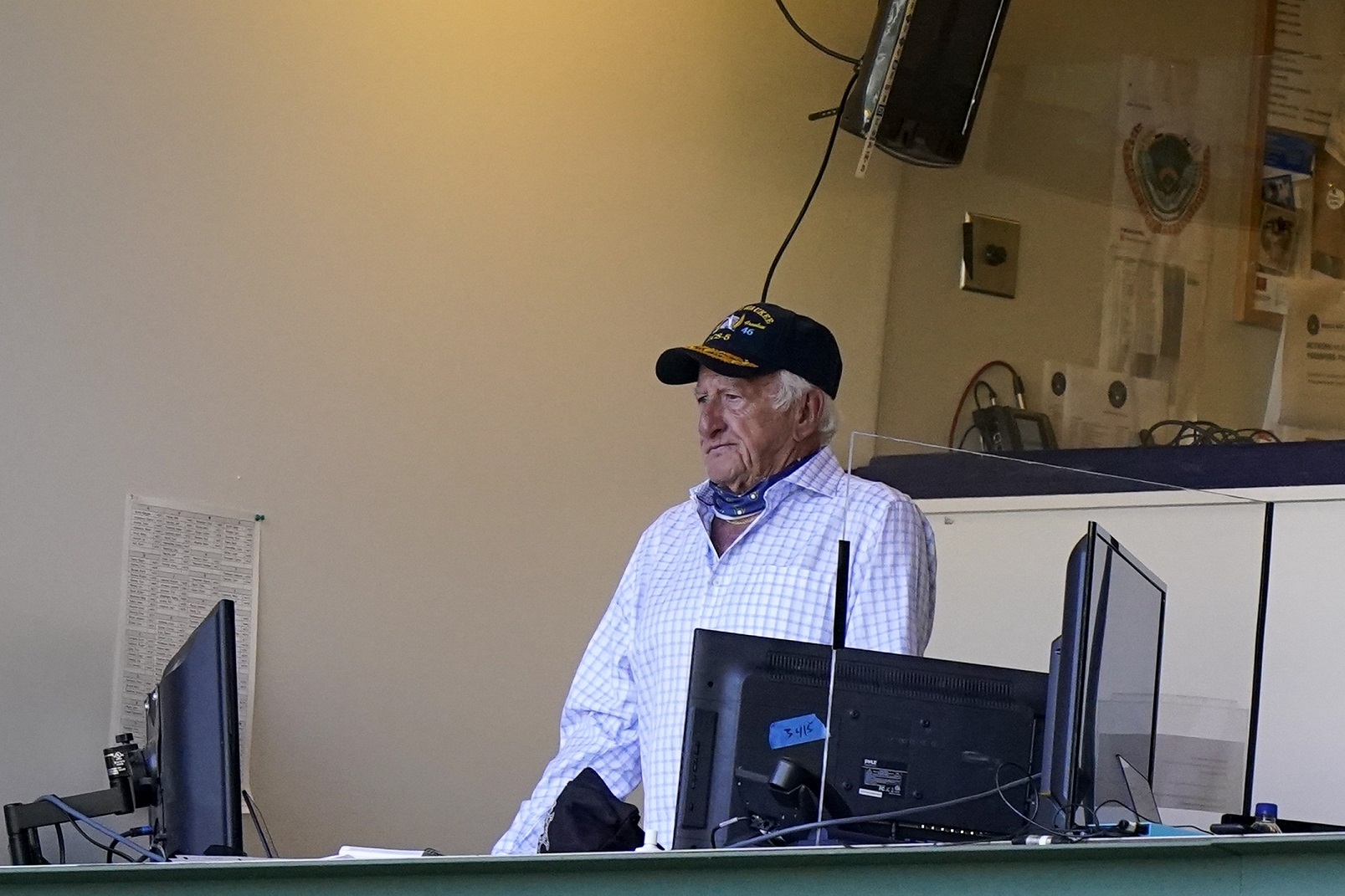 Bob Uecker to make debut Tuesday in Brewers home-opener, though how many games he calls is unknown