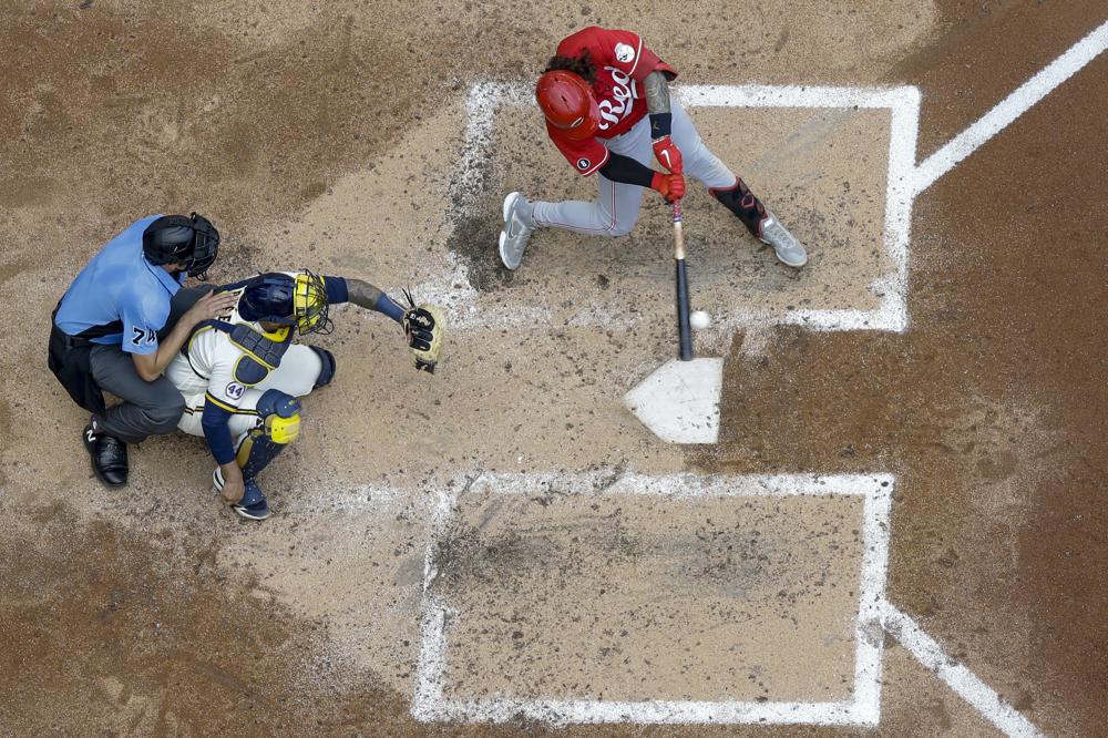 India, Castellanos homer to back Gray; Reds beat Brewers 5-1