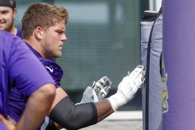 O’Neill, now leader of Vikings o-line, on track for big new deal