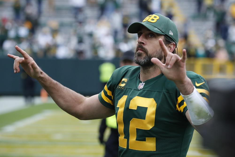 Packers back on top of AP Pro32 poll; Bucs, Pats follow