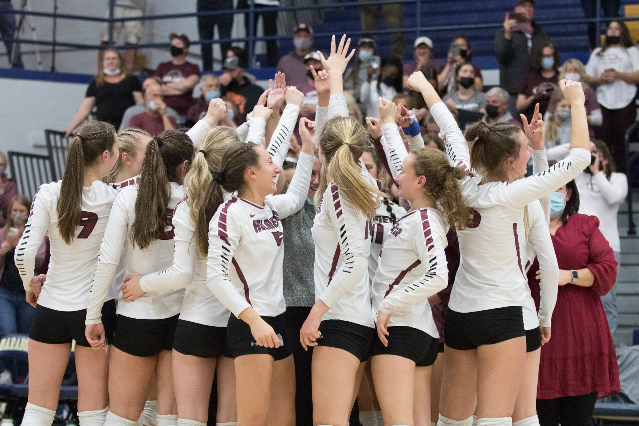 Holmen has tough test in 1st-ever state tourney