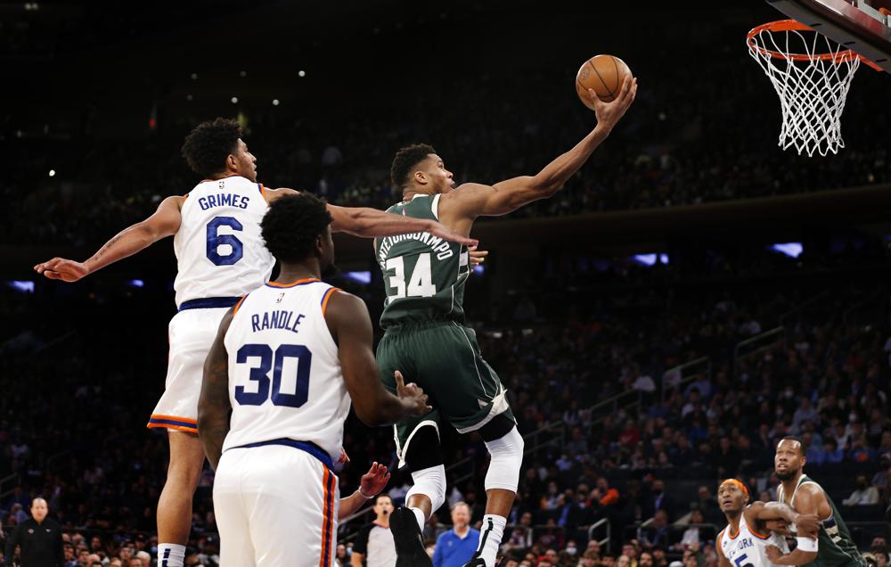 Antetokounmpo and the Bucks host Chicago with 1-0 series lead