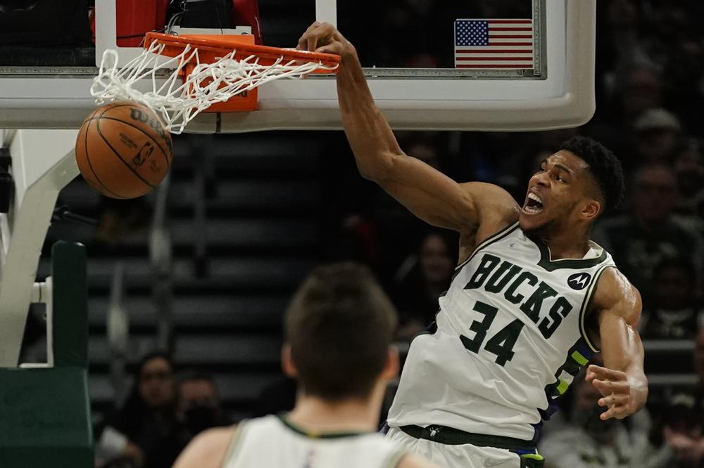 WATCH: LeMelo with the tie, Giannis says nice try — wins it for Bucks