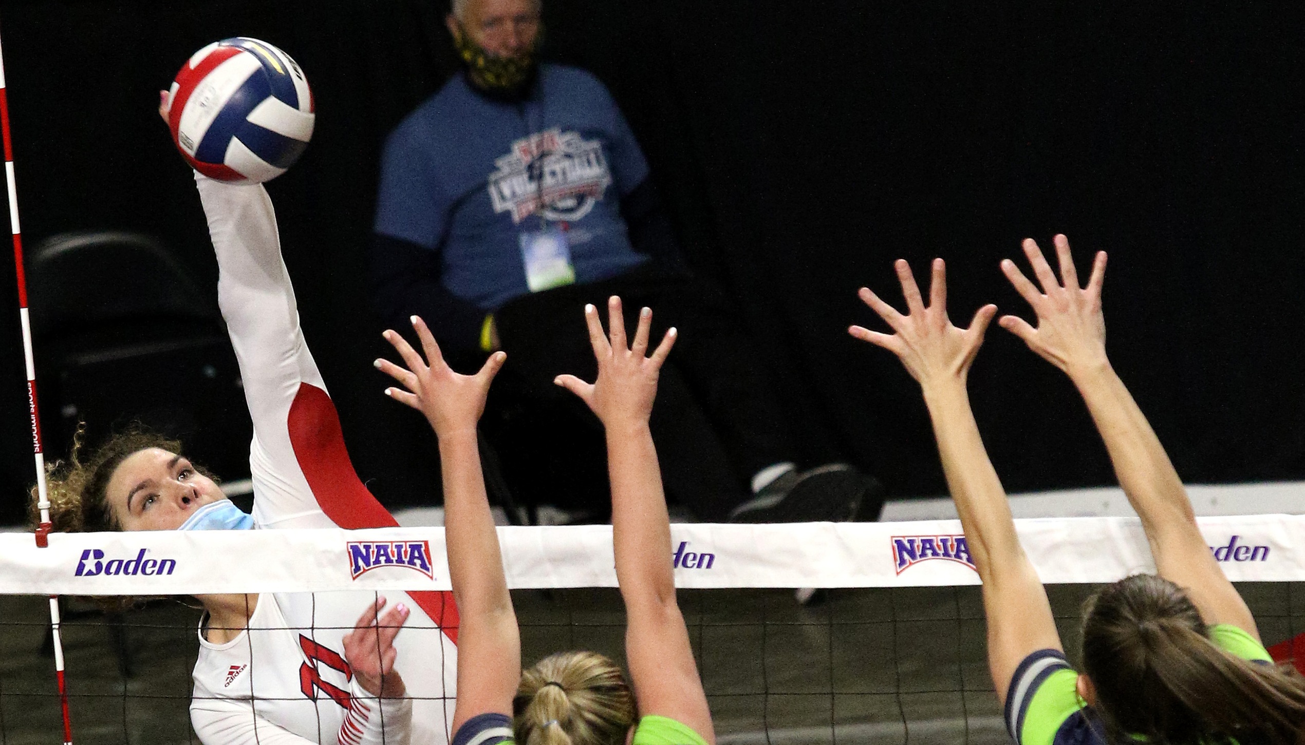 No. 2 Viterbo volleyball wins first match of NAIA tourney, improves to 39-1 heading into Wed.