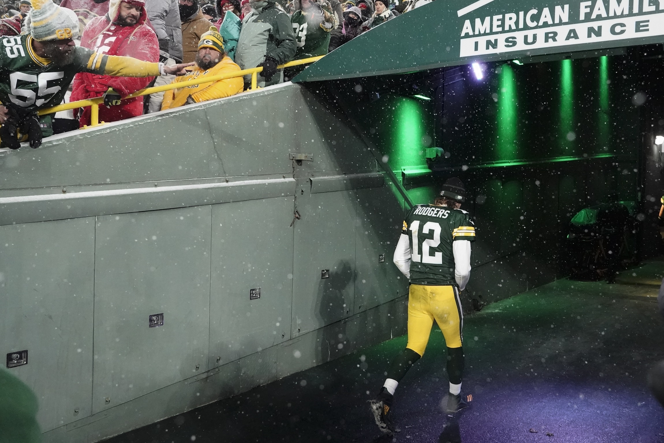 Packers’ pitch to Rodgers: ‘There’s no plans for a rebuild’