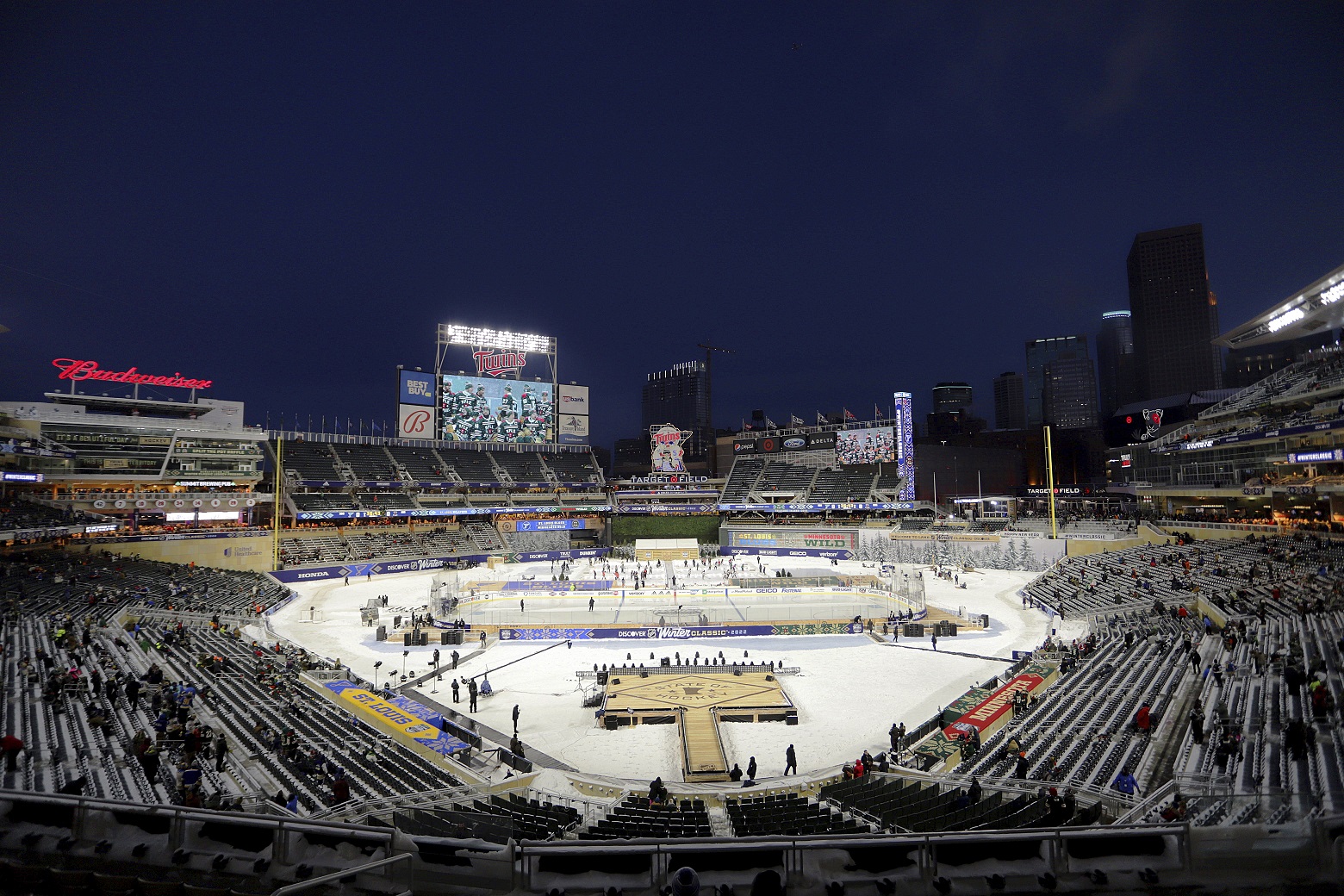 Wrigley Field will host a pair of college hockey doubleheaders after NHL’s Winter Classic