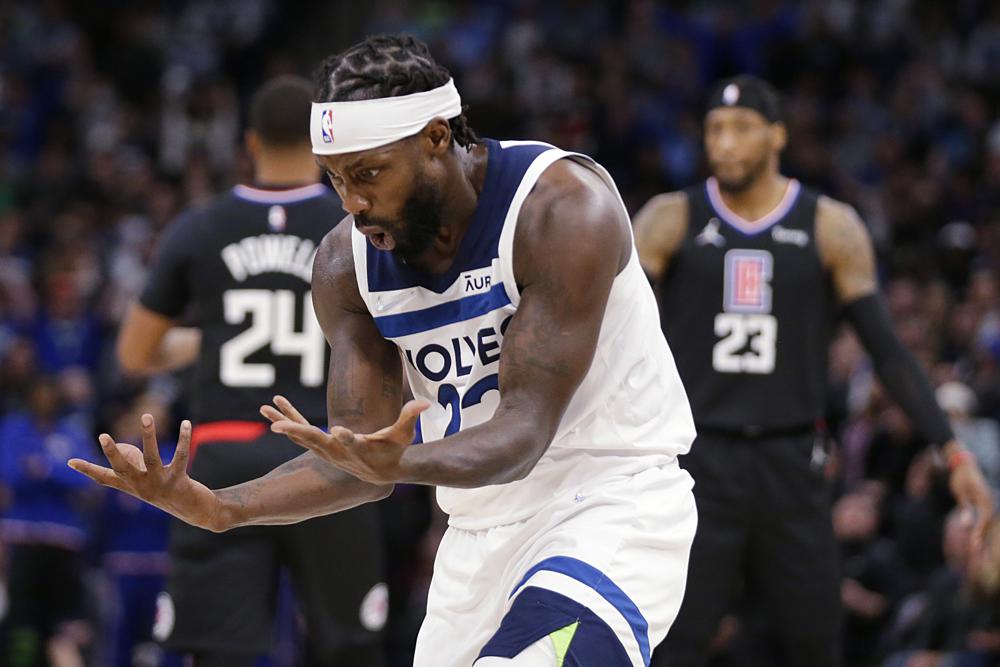 Edwards, Russell carry Wolves past Clippers in play-in game