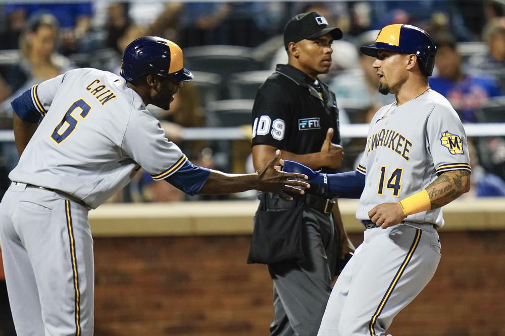 Burnes, Adames lead Brewers to 10-2 rout of Mets