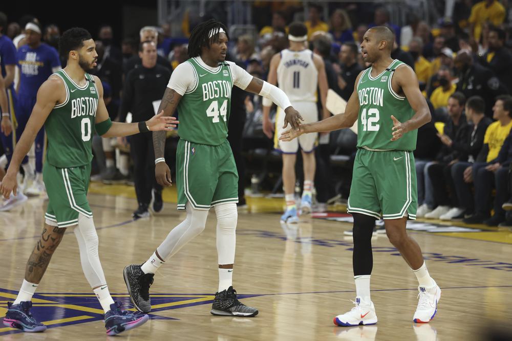 Celtics obliterate Warriors in 4th, take Game 1 of NBA Finals