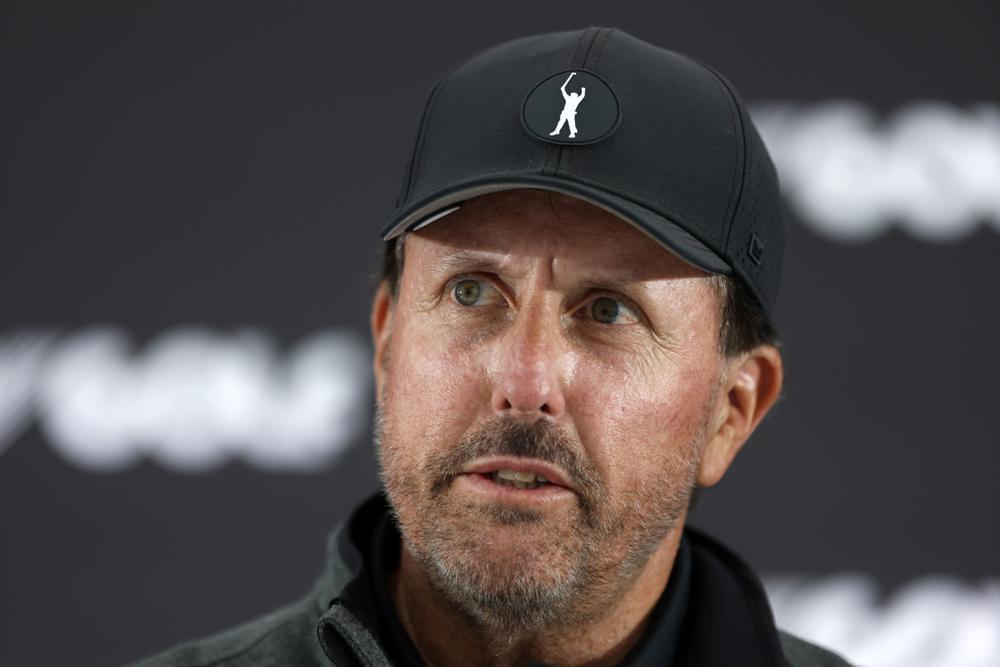 Saudi-funded golf series puts new scrutiny on Mickelson