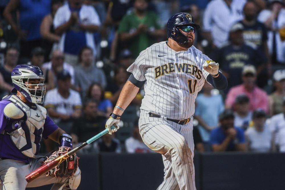 Brewers rally in 8th for wild 10-9 victory over Rockies