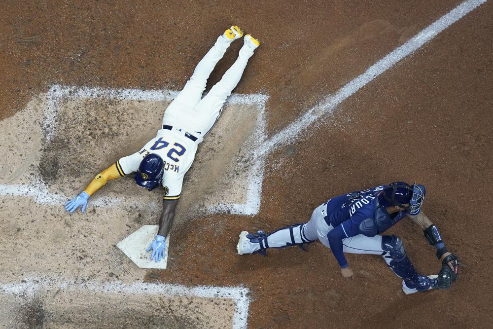 Rowdy Tellez homers twice, Christian Yelich once as Brewers rout Padres