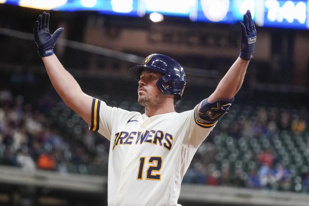 Brewers boost playoff hopes with win, Phillies loss; seven games to play