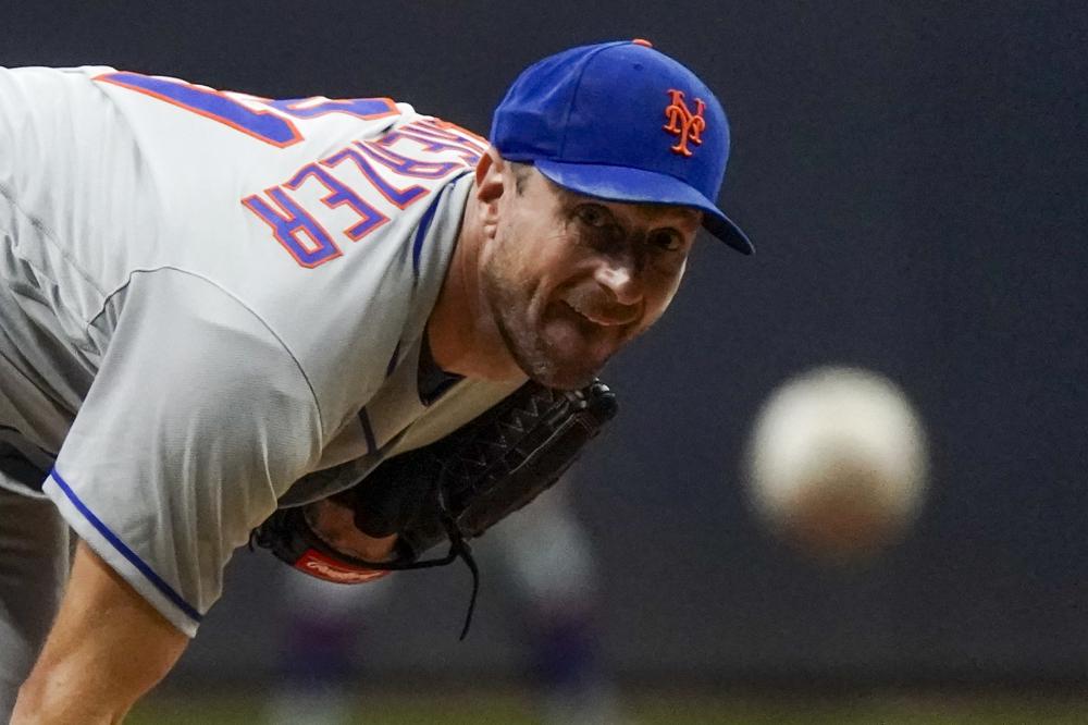 Former La Crosse Logger Max Scherzer perfect for 6 in return, wins 200th as Mets clinch in win at Milwaukee