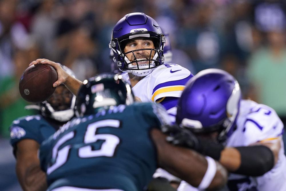 Cousins, Jefferson struggle in Vikings loss to Eagles