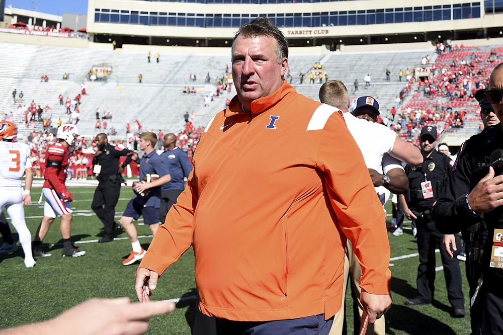 Bielema has happy return as Illinois pounds Wisconsin, then Badgers fire their coach