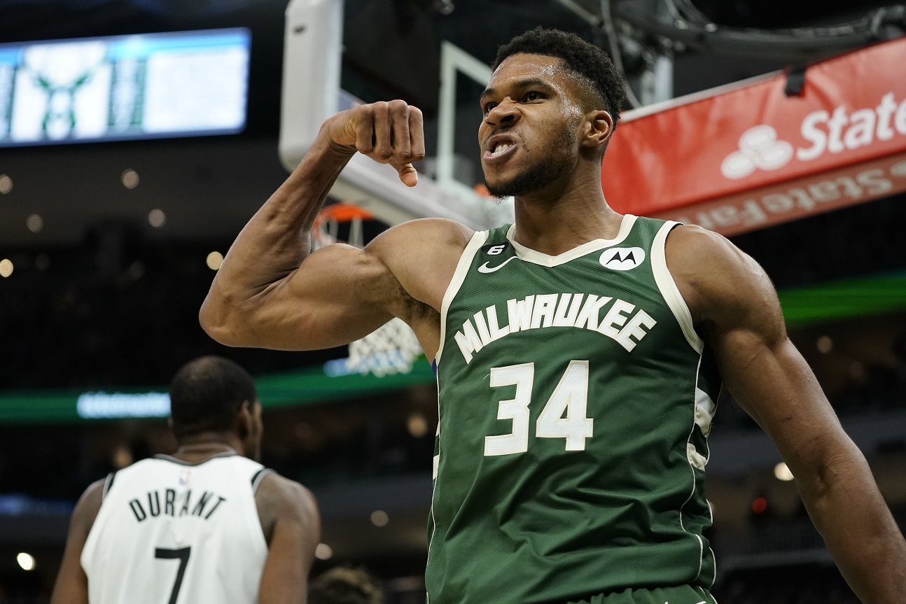 Antetokounmpo scores over 40 for second consecutive game, as Bucks beat Nets