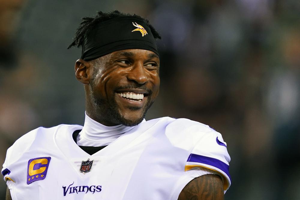 Vikings CB Peterson critical of Cardinals QB Kyler Murray in podcast