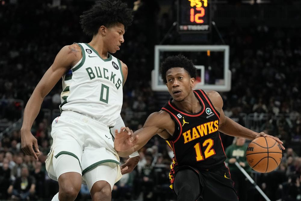 Beauchamp breaks out, but Giannis struggles as Bucks drop 3rd in past 4 games