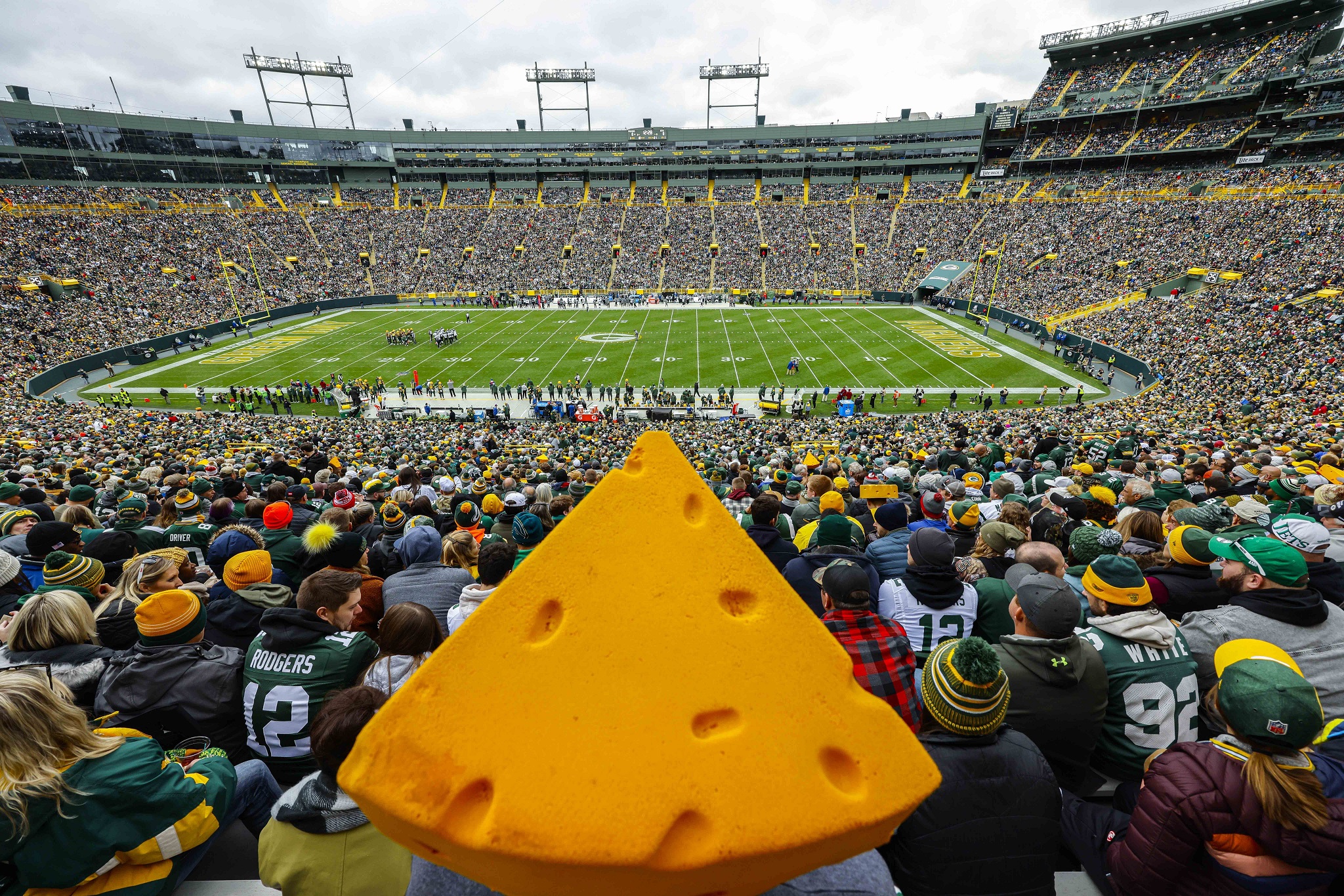 Economist Hoffer on Brewers, Packers wanting millions from taxpayers