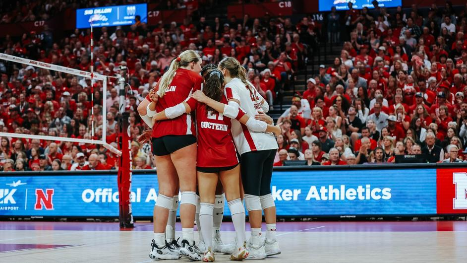 In battle of 1v2, Nebraska beat Wisconsin volleyball by a finger, but plenty of positives emerged from the match