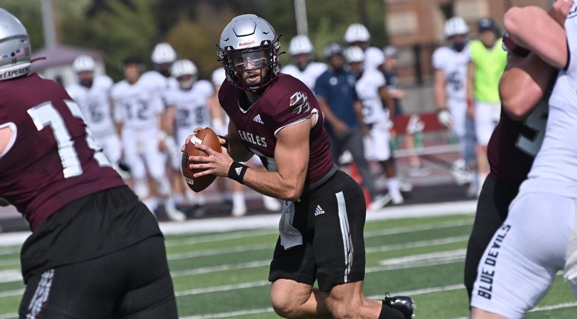 After securing playoff bid, winning conference in win over No. 7 team in DIII, UW-La Crosse football ranking unchanged