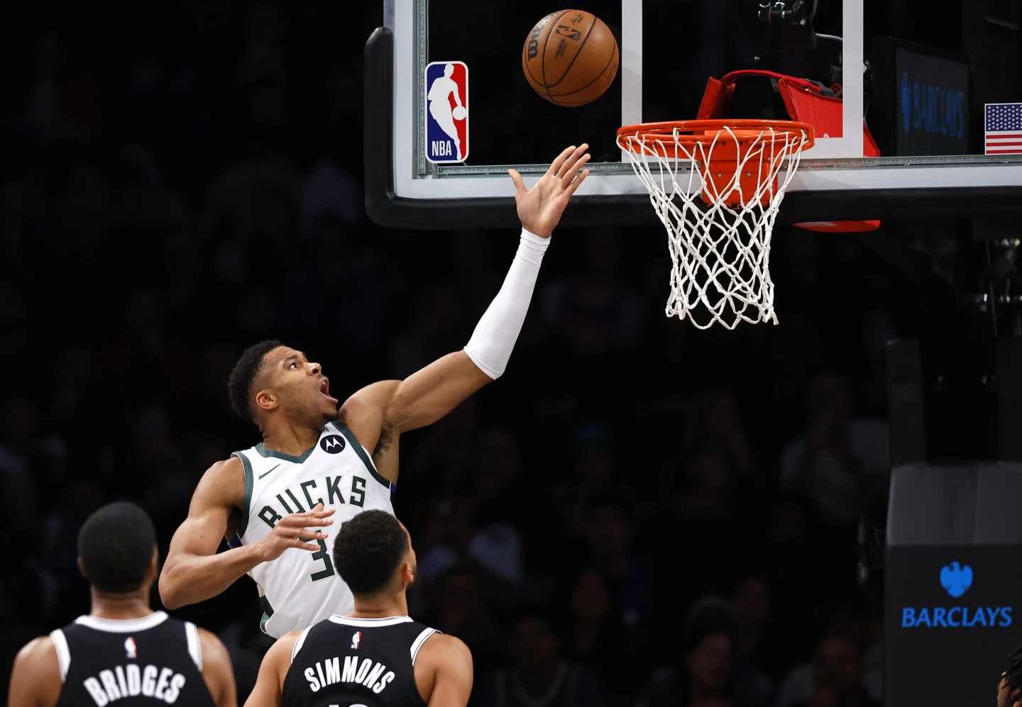 Giannis Antetokounmpo has 36 points and 12 rebounds, Bucks beat Nets 129-125
