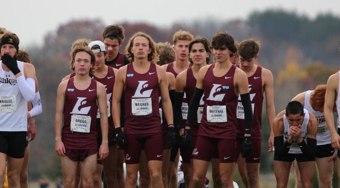 Top-ranked UW-La Crosse men’s XC wins regional, automatic bid to NCAAs, while women take 3rd and get at-large bid