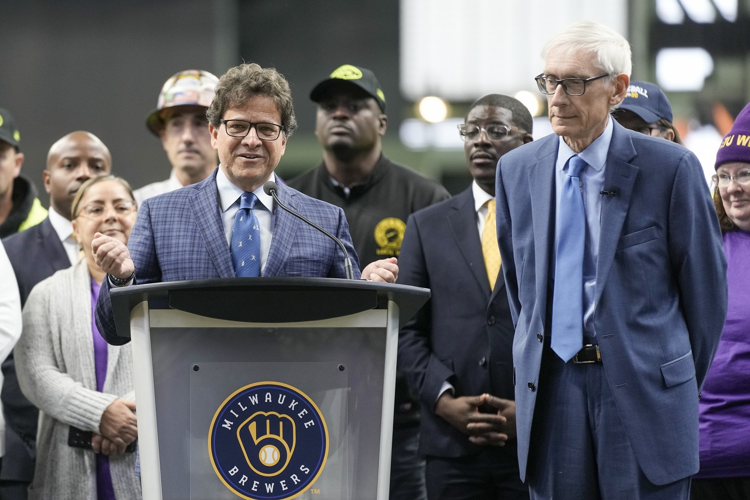 Wisconsin governor signs off on $501 million public funding plan to fix, upgrade Brewers stadium