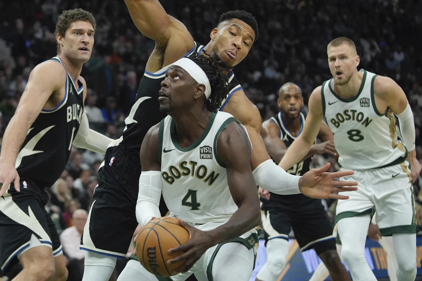 Jrue Holiday returns to Milwaukee, as Bucks blowout Celtics in battle of top teams in East