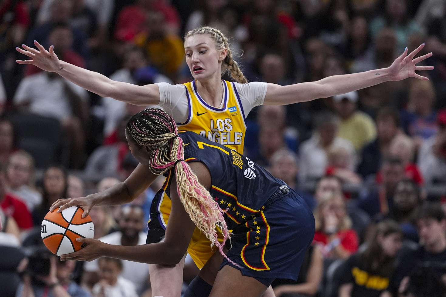 No. 1 pick Caitlin Clark has season-best 30, but Fever fall to No. 2 pick Cameron Brink, LA Sparks