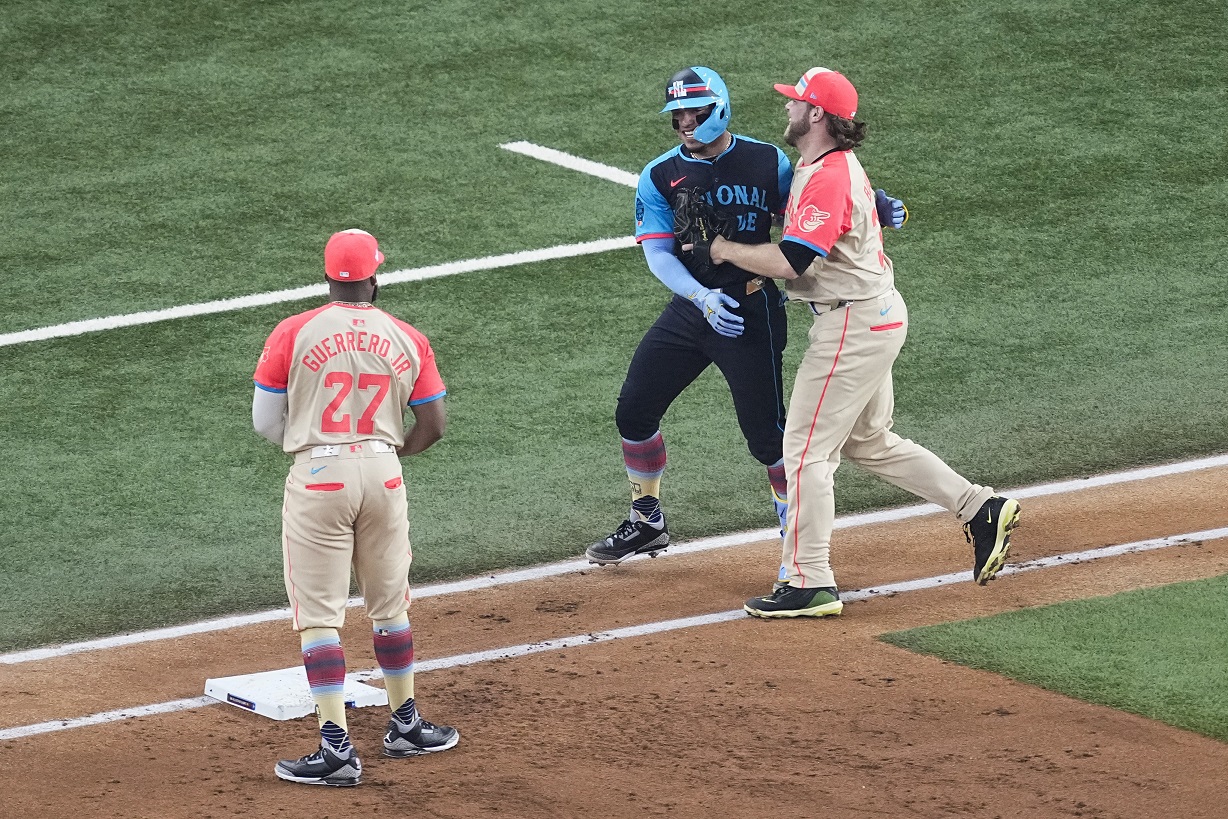 Brewers’ Yelich, Contreras blanked in all-star game; Burnes hugs old catcher, after comebacker for out from Contreras