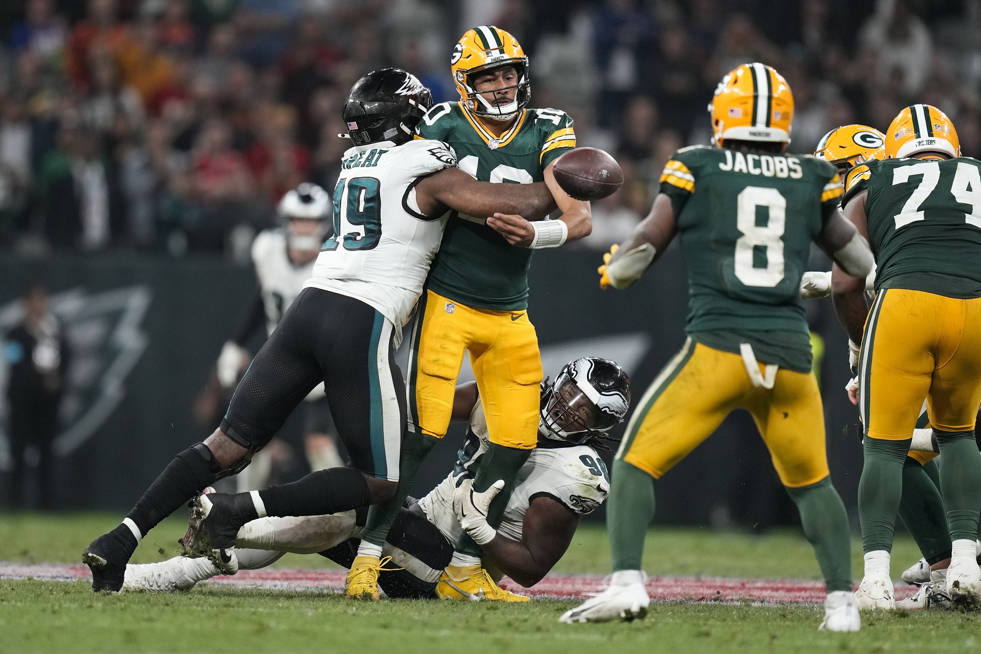 QB Jordan Love questionable for Packers’ game Sunday at Tennessee