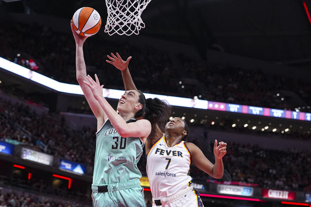 New York and Minnesota still leading the way, both unbeaten heading into Commissioner's Cup play