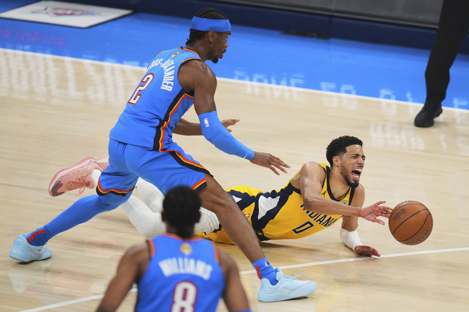 Oshkosh’s Tyrese Haliburton suffers right leg injury in Pacers-Thunder Game 7 Finals loss. His father says Achilles